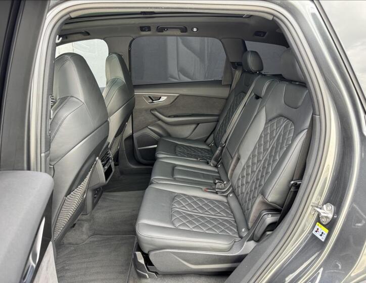 Audi SQ7 20