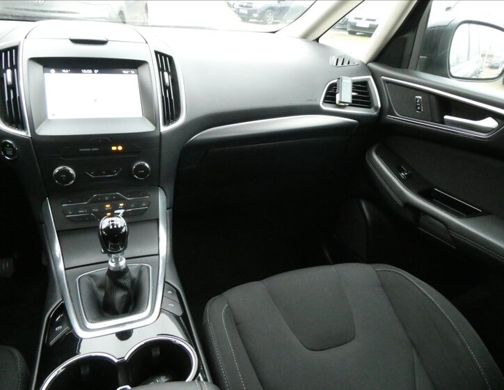 Ford S-MAX MPV 2,0 l 110 kw