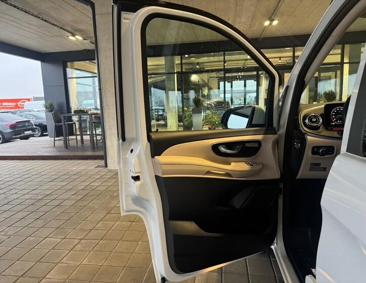 Mercedes-Benz Třídy V 9