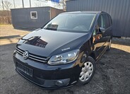 Volkswagen Touran 1