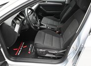 Volkswagen Passat 13