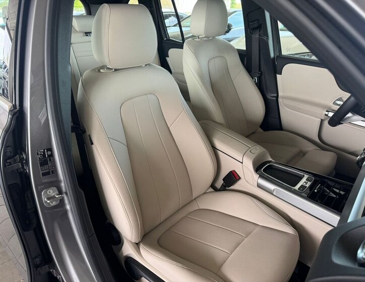 Mercedes-Benz EQB SUV / Terénní 0,0 168 kw