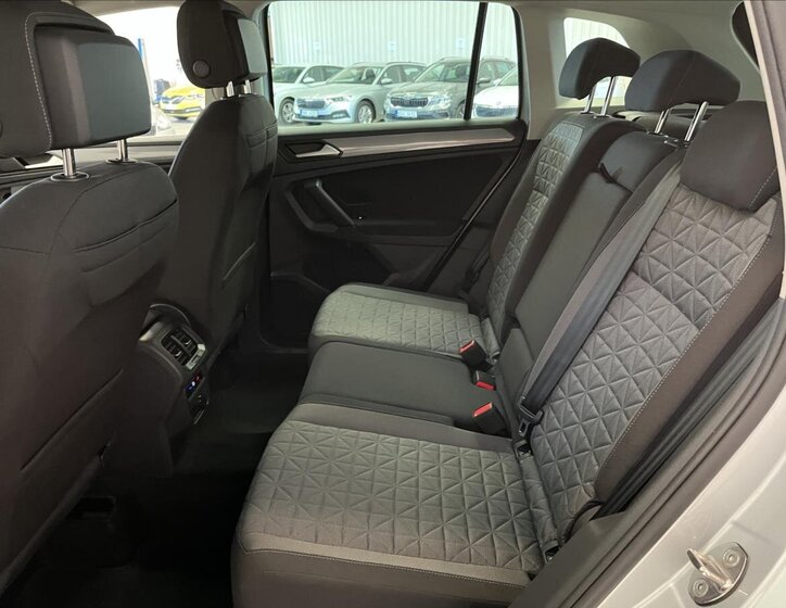 Volkswagen Tiguan 21