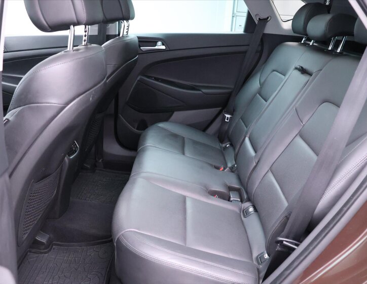 Hyundai Tucson SUV 2,0 l 136 kw