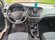 Hyundai i20 9