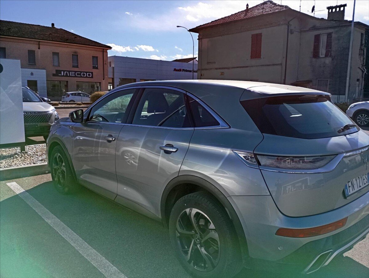 DS Automobiles DS7 Crossback Kombi 2,0 l 130 kw