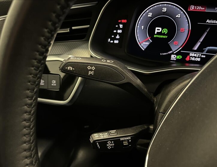 Audi A6 Allroad Kombi 3,0 l 210 kw