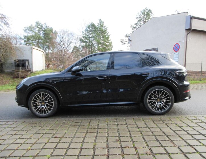 Porsche Cayenne Kombi 2,9 l 324 kw
