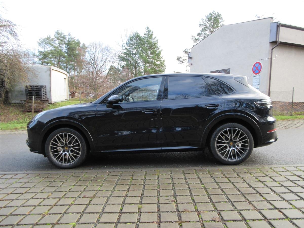 Porsche Cayenne Kombi 2,9 l 324 kw