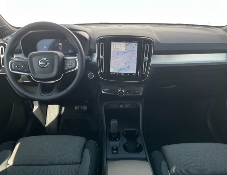 Volvo XC40 SUV 2,0 l 120 kw