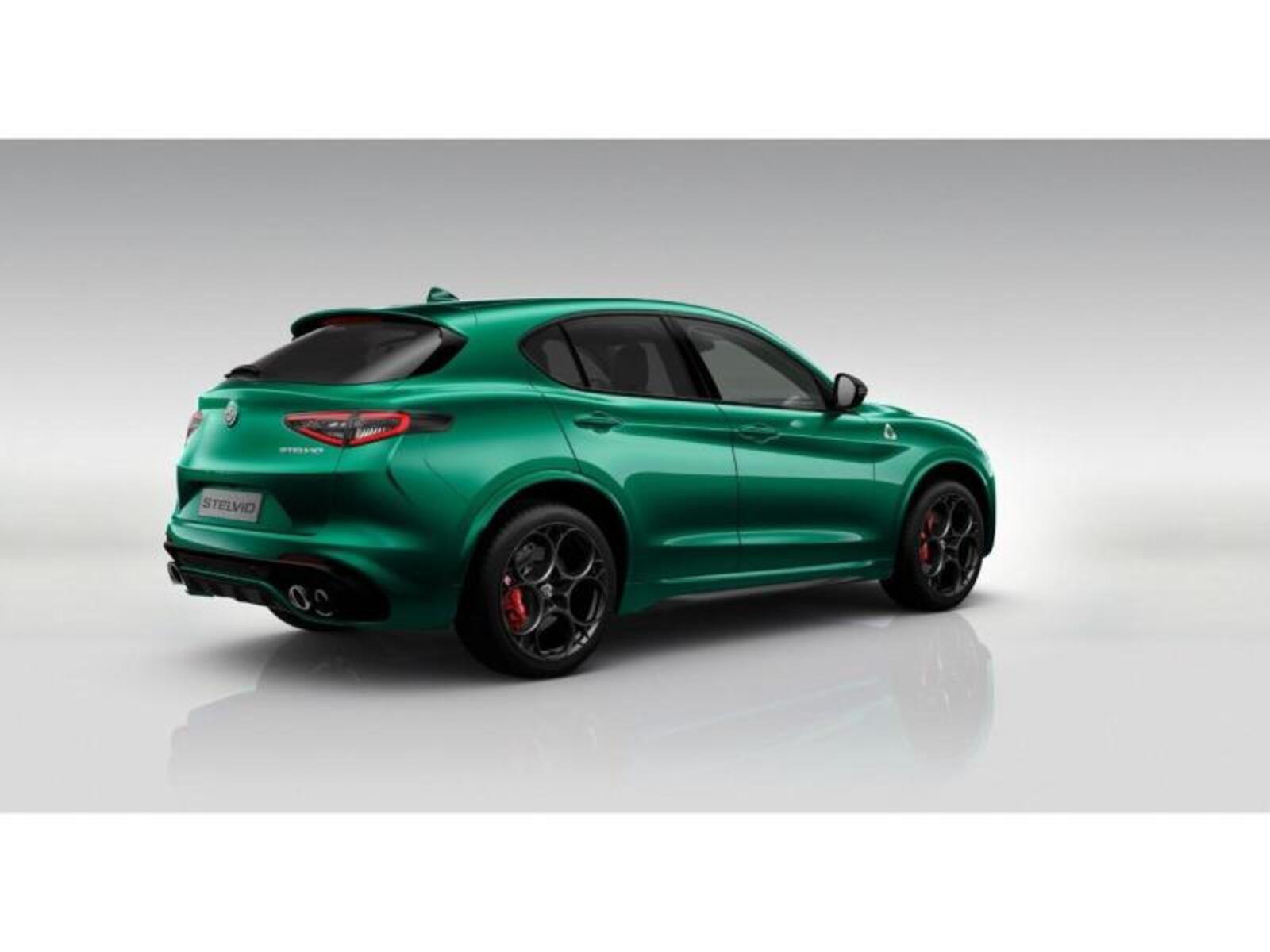 Alfa Romeo Stelvio 3