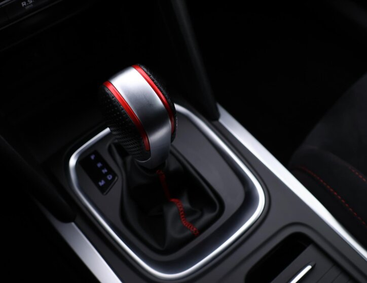 Renault Mégane Hatchback 1,8 l 221 kw