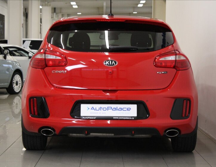 KIA Ceed 4