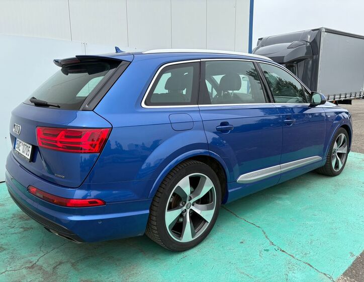 Audi Q7 2