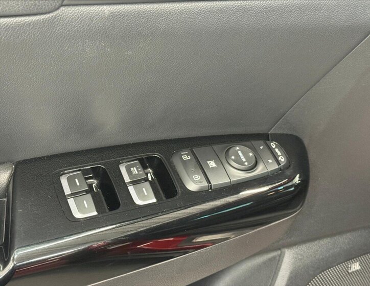 KIA Sportage SUV / Terénní 2,0 l 136 kw