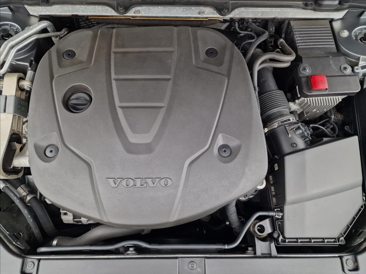 Volvo V90 Kombi 2,0 l 173 kw