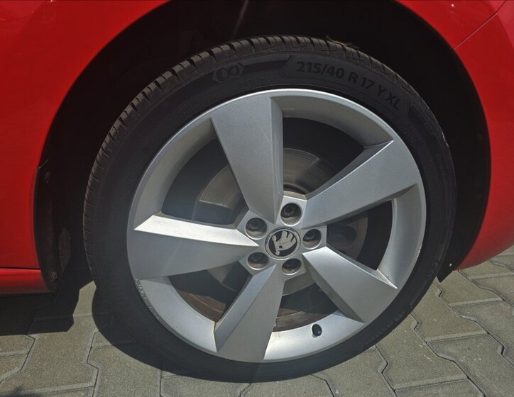 Škoda Rapid Hatchback 1,2 l 77 kw