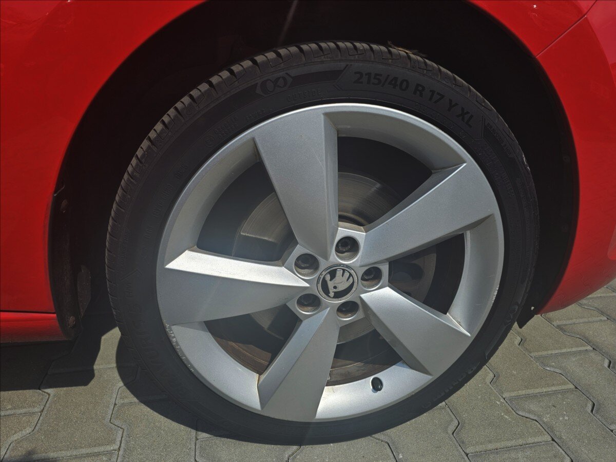 Škoda Rapid Hatchback 1,2 l 77 kw