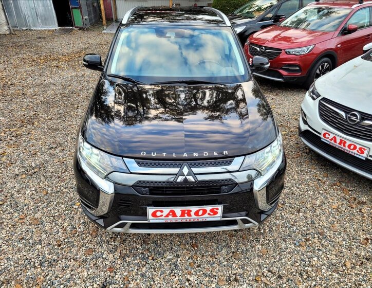 Mitsubishi Outlander SUV 2,4 l 165 kw
