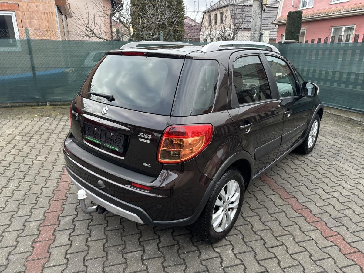 Suzuki SX4 Hatchback 1,6 l 88 kw