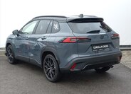 Toyota Corolla Cross CUV 2,0 l 98 kw