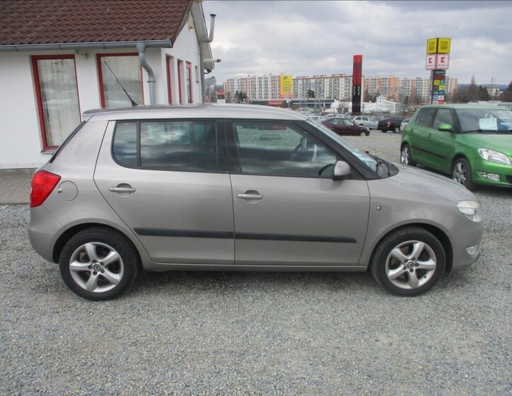 Škoda Fabia Hatchback 1,2 l 77 kw