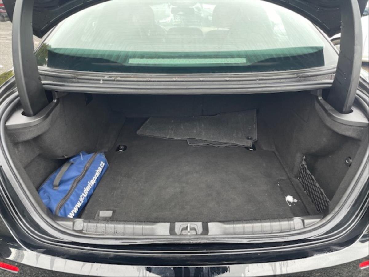 Maserati Ghibli Sedan 3,0 l 202 kw