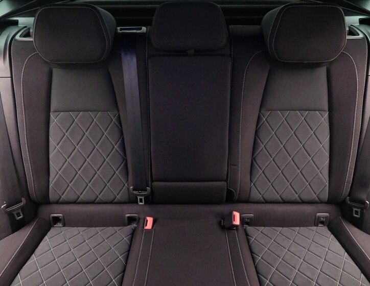 Škoda Karoq SUV / Terénní 1,5 l 110 kw