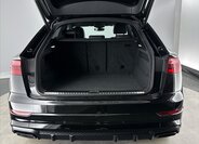 Audi Q8 SUV / Terénní 3,0 l 210 kw