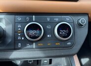 Land Rover Defender SUV / Terénní 3,0 l 294 kw