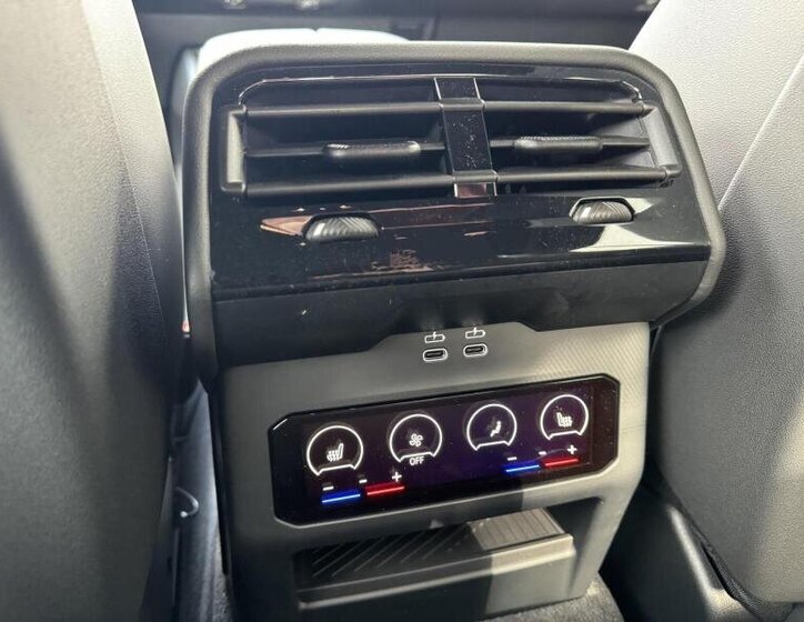 BMW i5 Sedan / Limuzína 1,0 442 kw