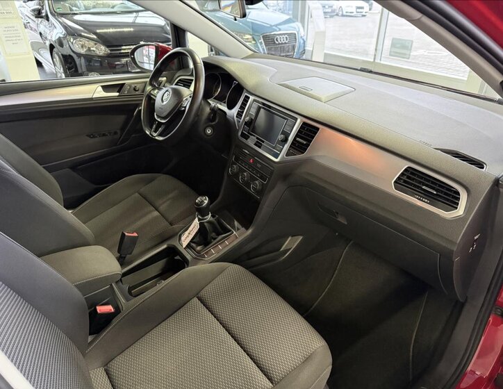 Volkswagen Golf Sportsvan 9