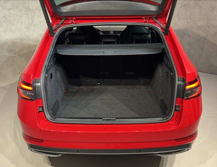 Škoda Superb Kombi 1,5 l 110 kw