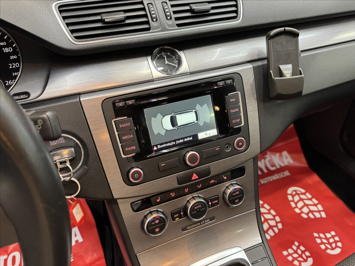 Volkswagen Passat Kombi 2,0 l 103 kw