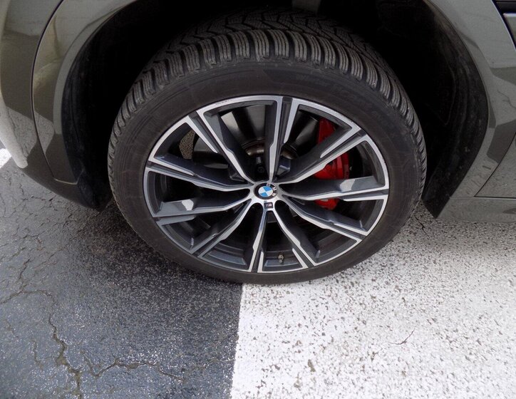 BMW X6 SUV 3,0 l 210 kw