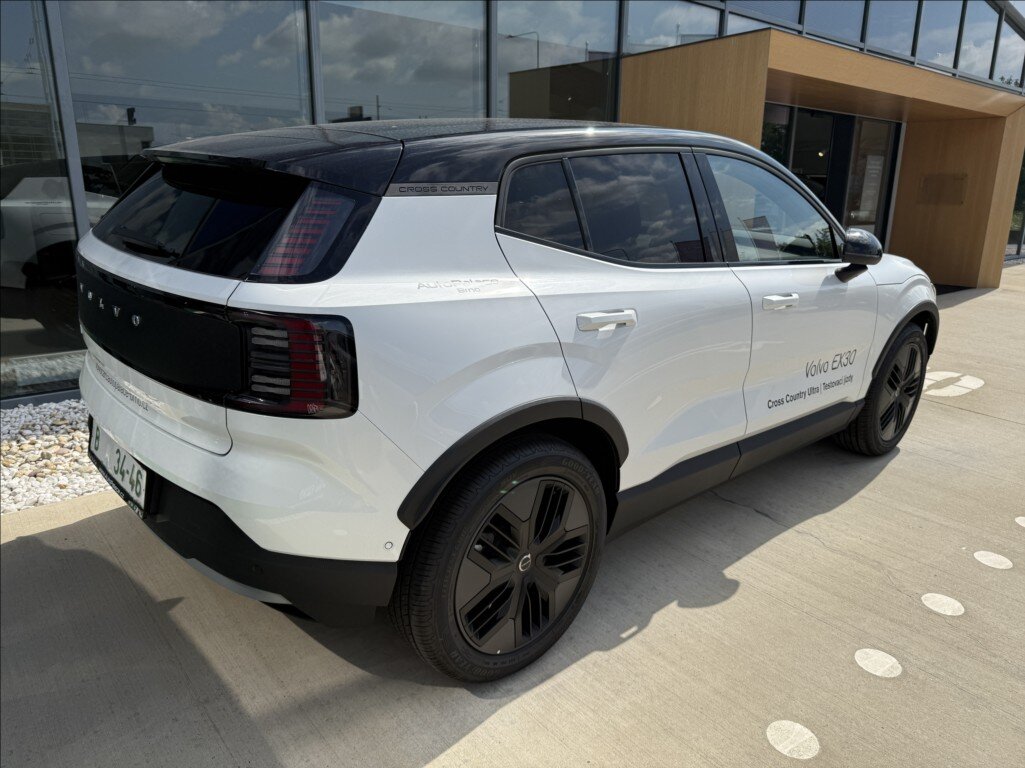 Volvo EX30 SUV 0,0 315 kw