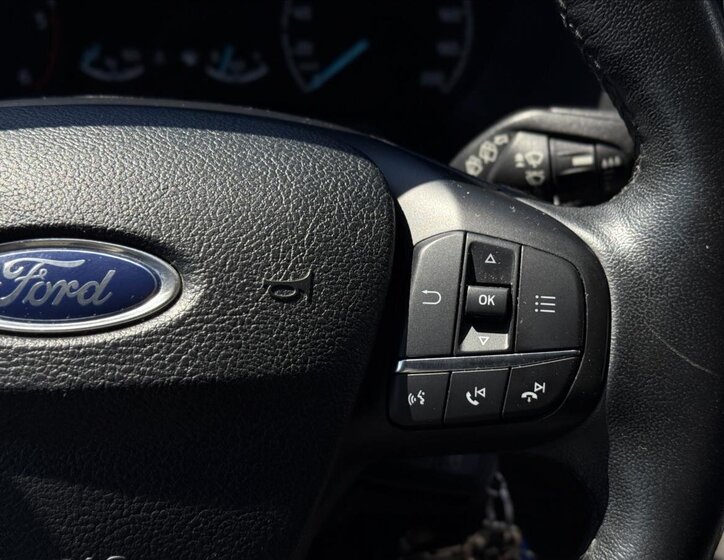 Ford Tourneo Custom MPV 2,0 l 136 kw