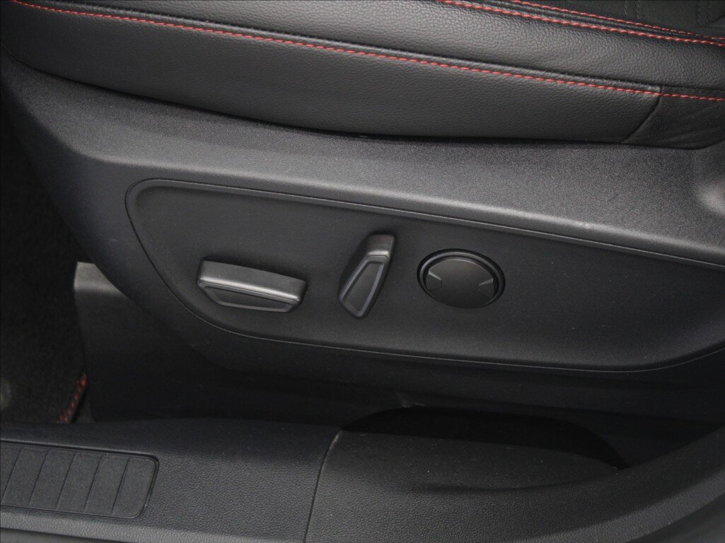 Ford Kuga SUV / Terénní 2,0 l 140 kw