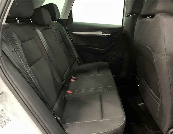 Škoda Karoq SUV / Terénní 1,5 l 110 kw
