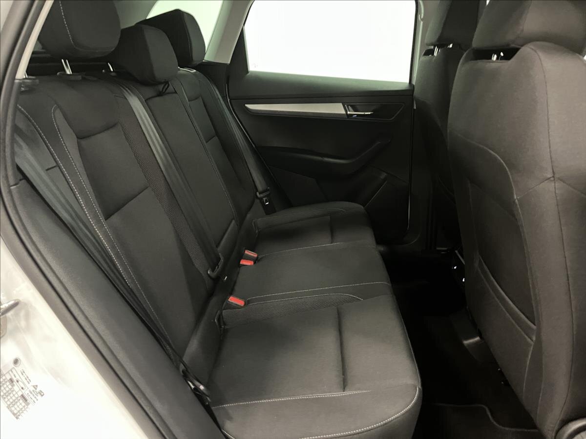 Škoda Karoq SUV / Terénní 1,5 l 110 kw