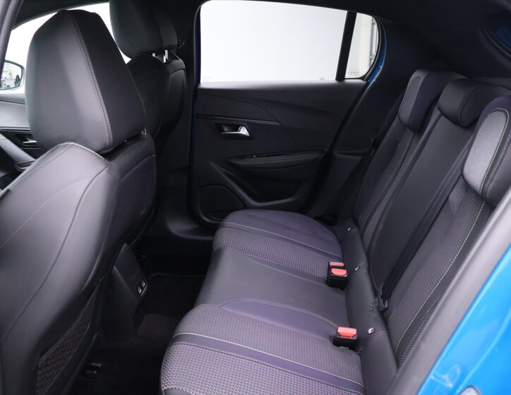 Peugeot 208 Hatchback 1,2 l 74 kw