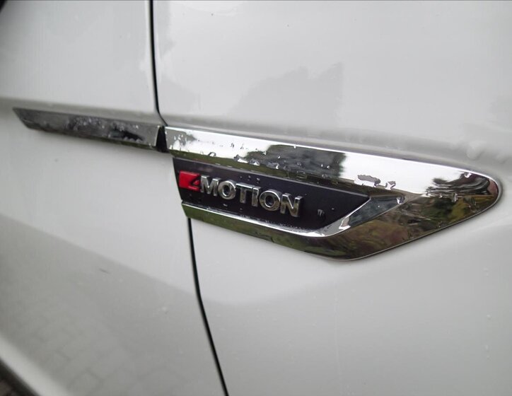 Volkswagen Tiguan SUV / Terénní 2,0 l 110 kw