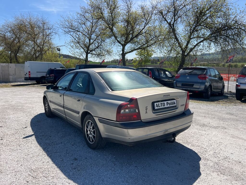 Volvo S80 Sedan / Limuzína 2,5 l 103 kw