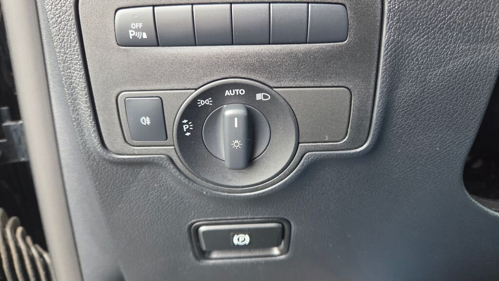 Mercedes-Benz Vito VAN / Minibus 2,0 l 100 kw