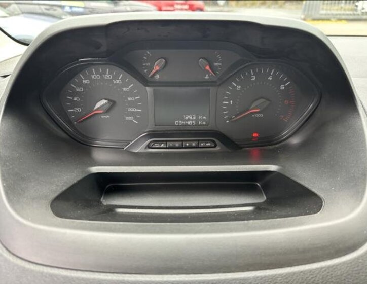 Peugeot Partner Skříň 1,5 l 75 kw