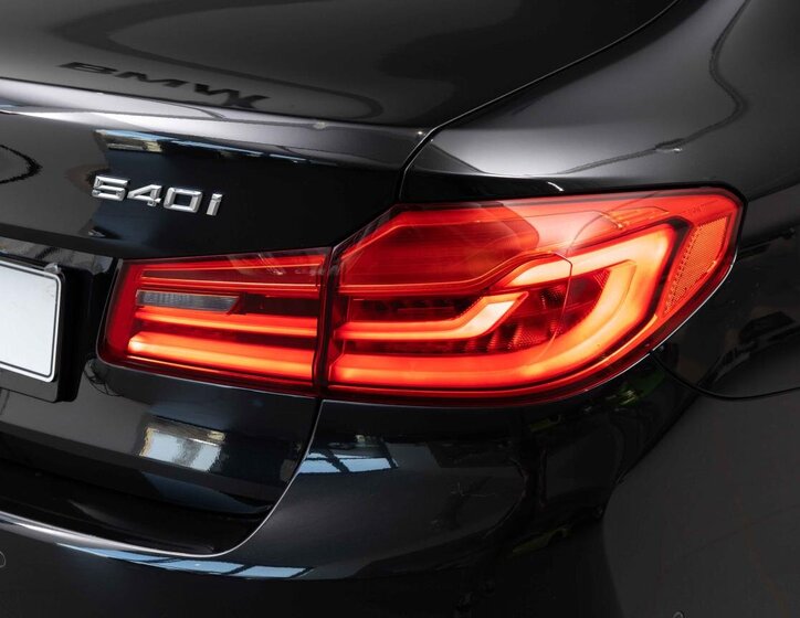 BMW Řada 5 Sedan / Limuzína 3,0 l 250 kw