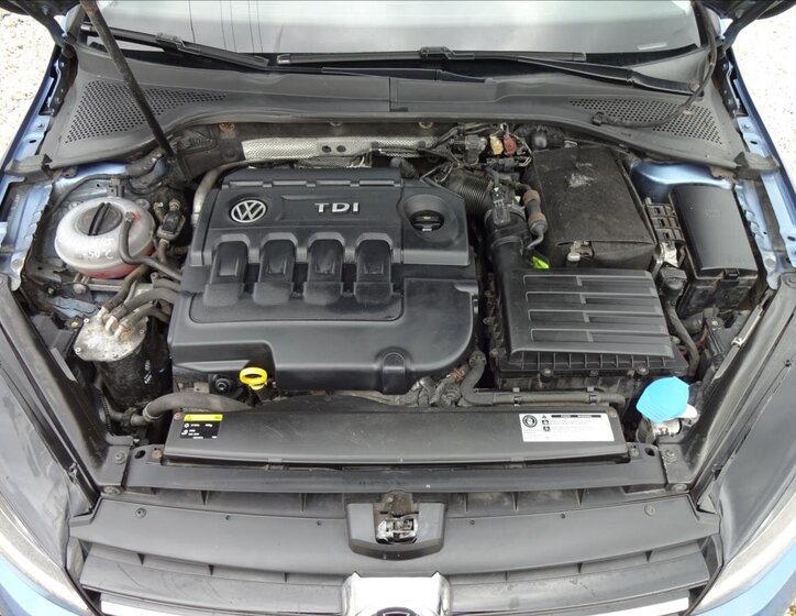 Volkswagen Golf Kombi 1,6 l 77 kw