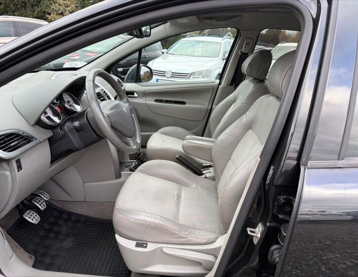 Peugeot 207 Hatchback 1,6 l 110 kw