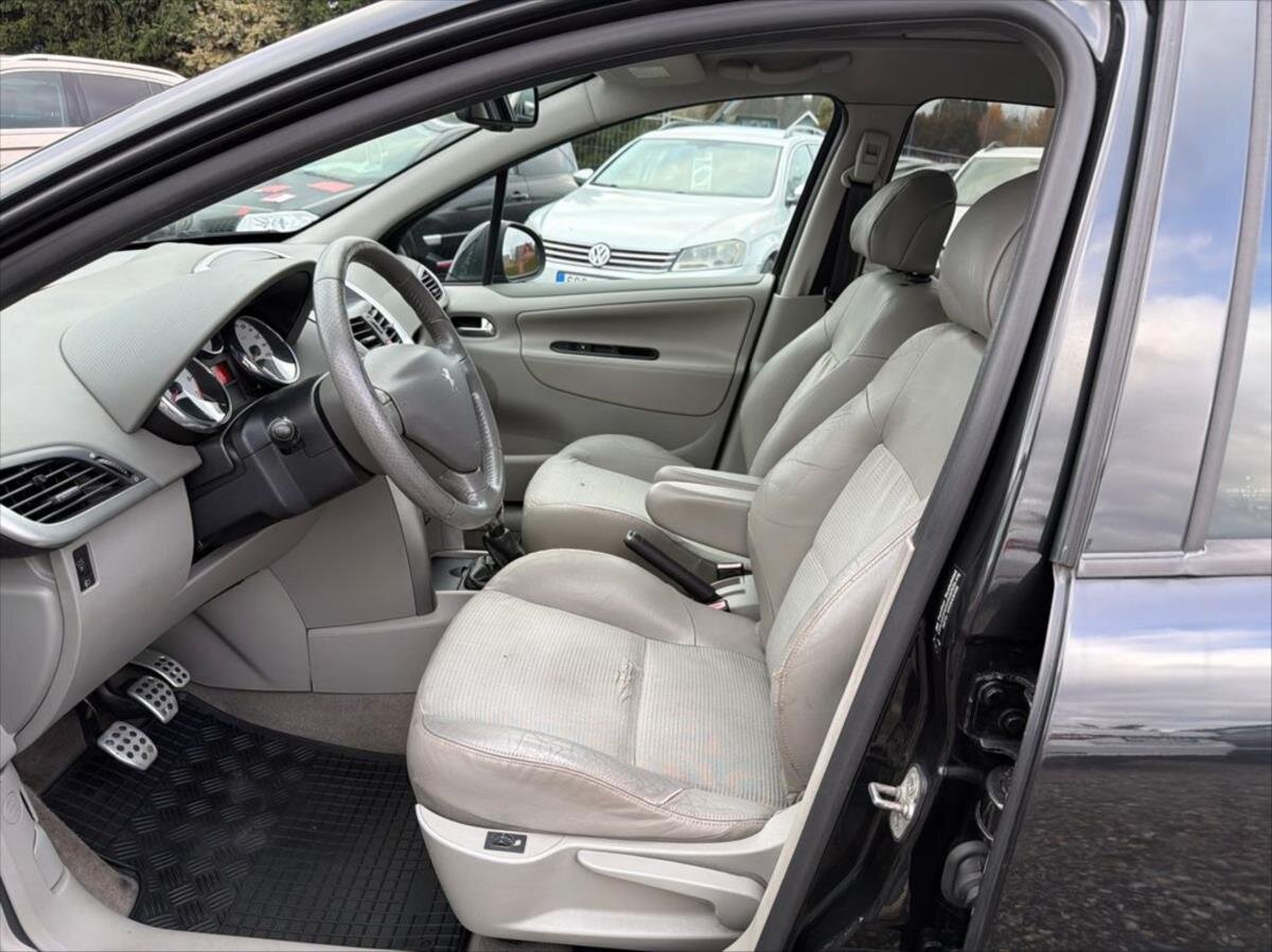 Peugeot 207 Hatchback 1,6 l 110 kw