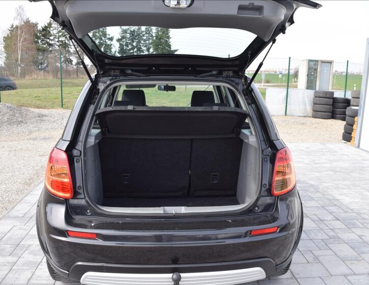 Suzuki SX4 Hatchback 1,6 l 79 kw
